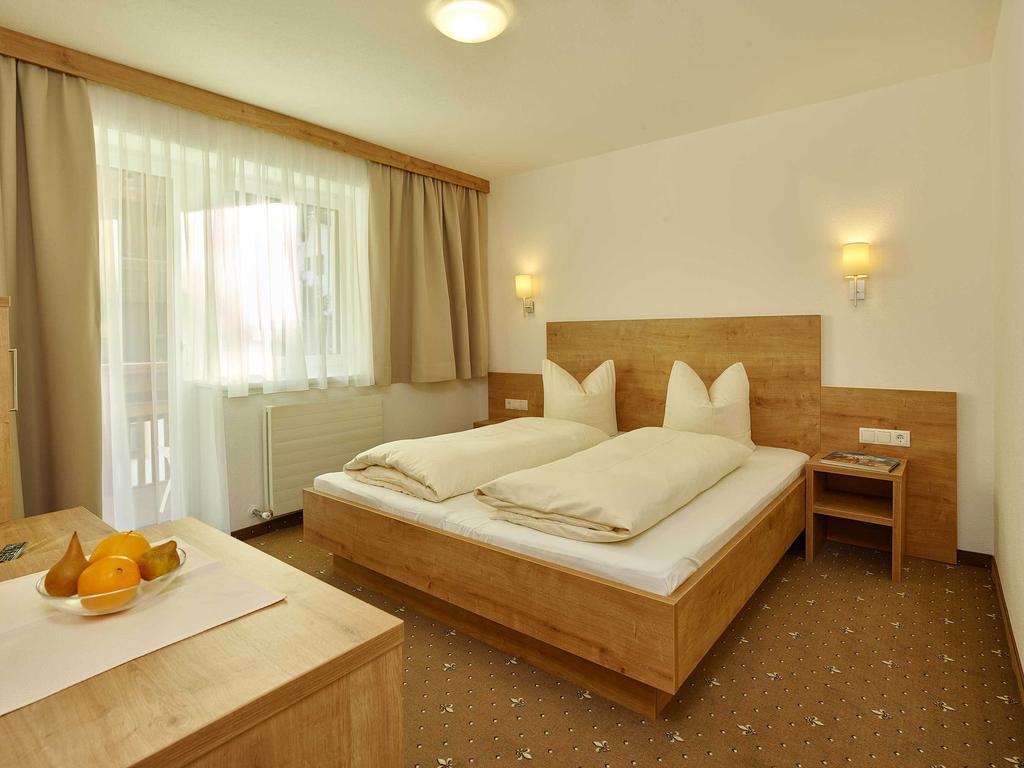 Appartement Gaestehaus Bergkristall Sölden Quarto foto